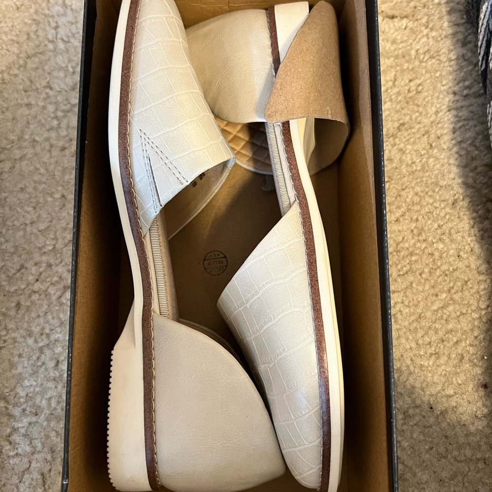 Dr. Scholls flats
